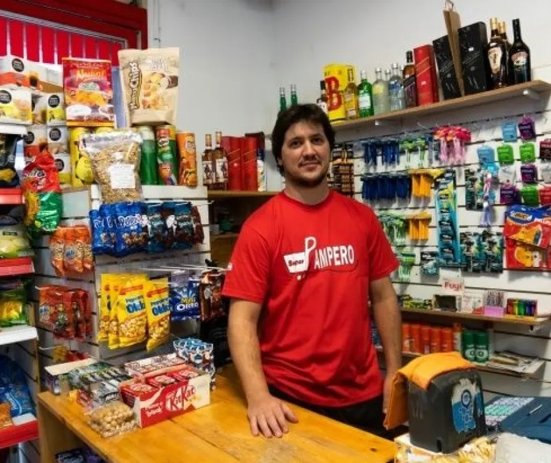 El emprendimiento que nació como kiosco y le hace frente a los supermercados